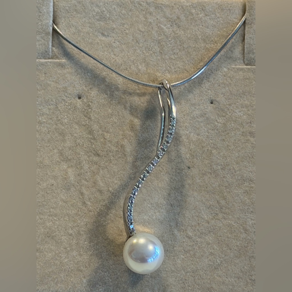 Majorica Pearl Necklace With Waved Diamonds In Sterling Silver 285$